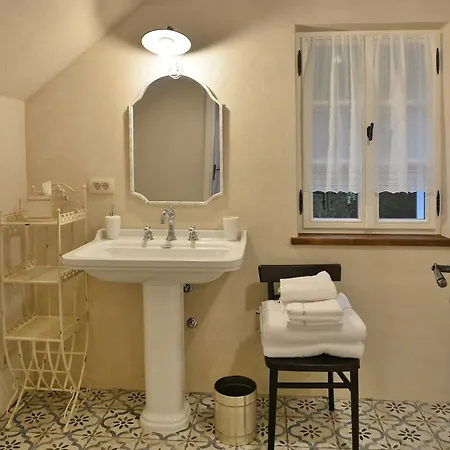 Affittacamere Country With Heated Pool & Private Sauna, Close To Wine Road 4*